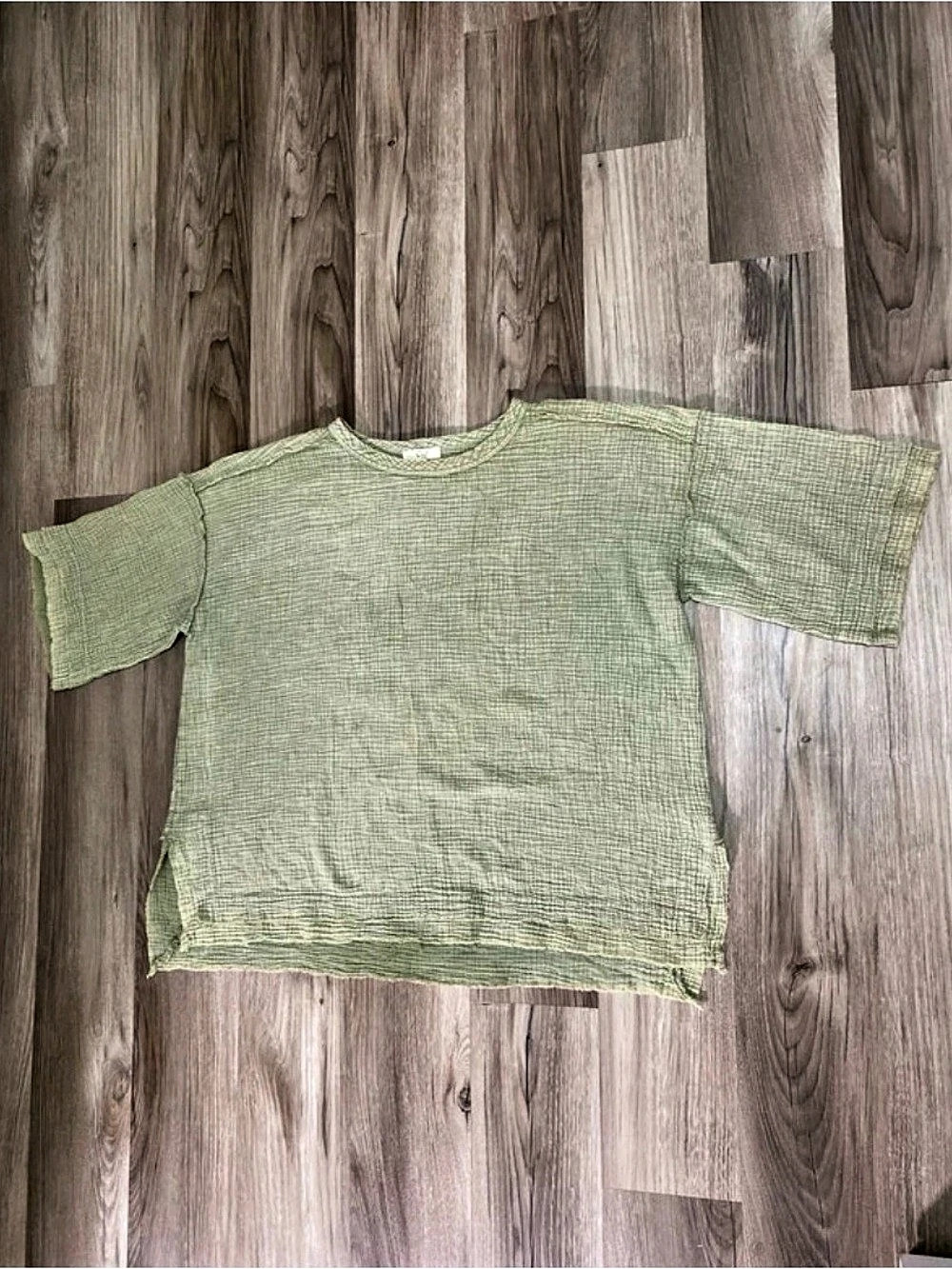 Easel Sage Green Short Sleeve Top Size Large